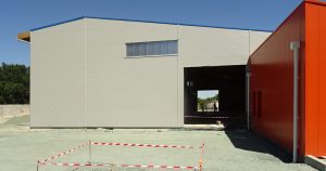Façade du centre technique municipal de Fay de Bretagne